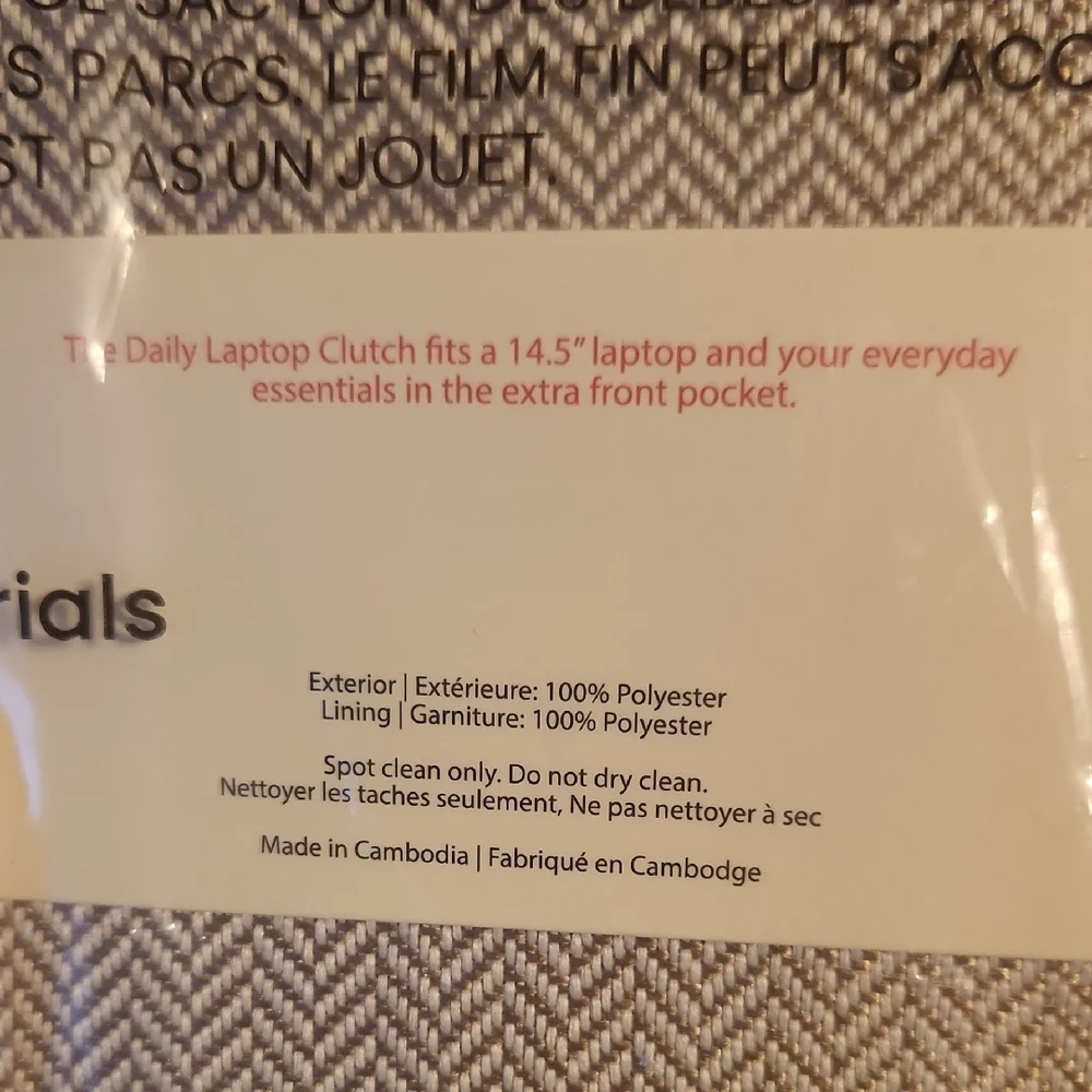 Lindsay Albanese Daily Laptop Clutch NIP Sealed